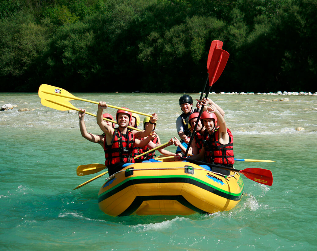 Rafting túra Bovecben | Rafting túra boldog raftosokkal a Soča folyón