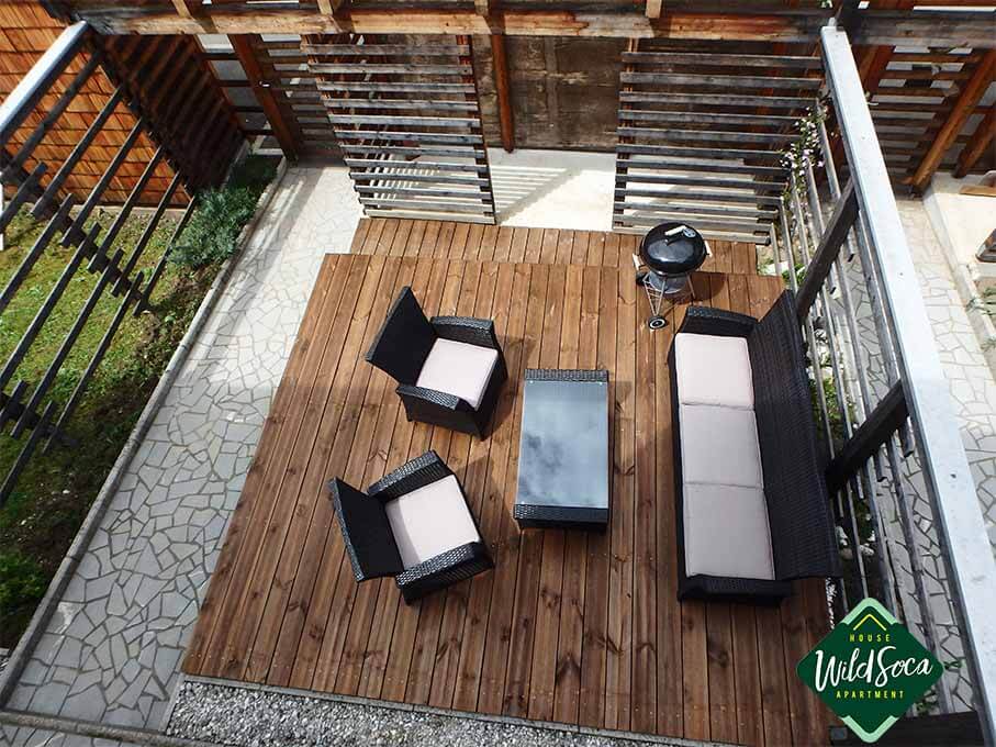 Szállás Bovec | Wild Soča House | Apartman No 7, fa terasz